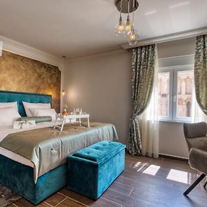 Luxury Rooms Vindemiae